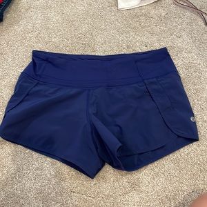 Lululemon navy shorts size 6